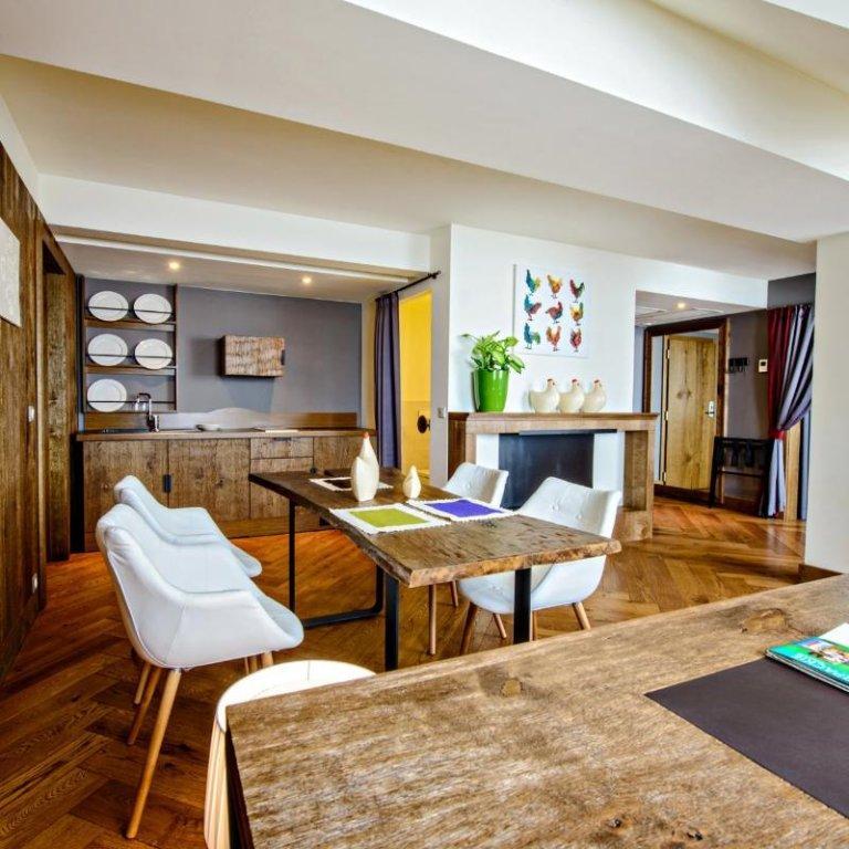 布里斯托尔传统奢华酒店 热舒夫 外观 照片 A typical apartment at the residence