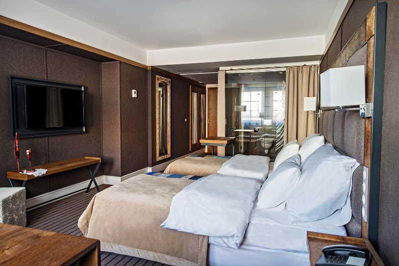 布里斯托尔传统奢华酒店 热舒夫 外观 照片 A room at the hotel