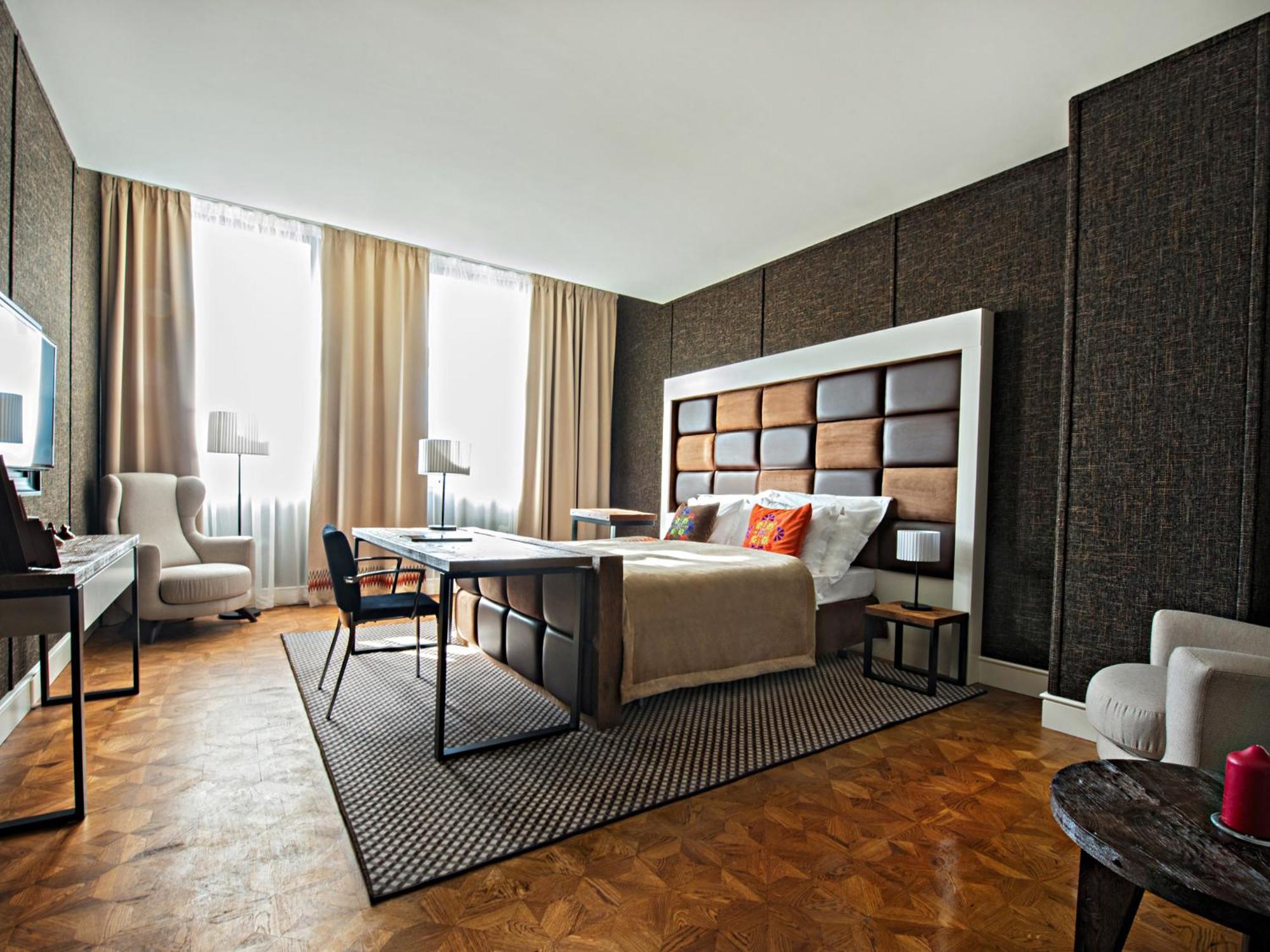 布里斯托尔传统奢华酒店 热舒夫 外观 照片 A room at the Mandarin Oriental, Munich
