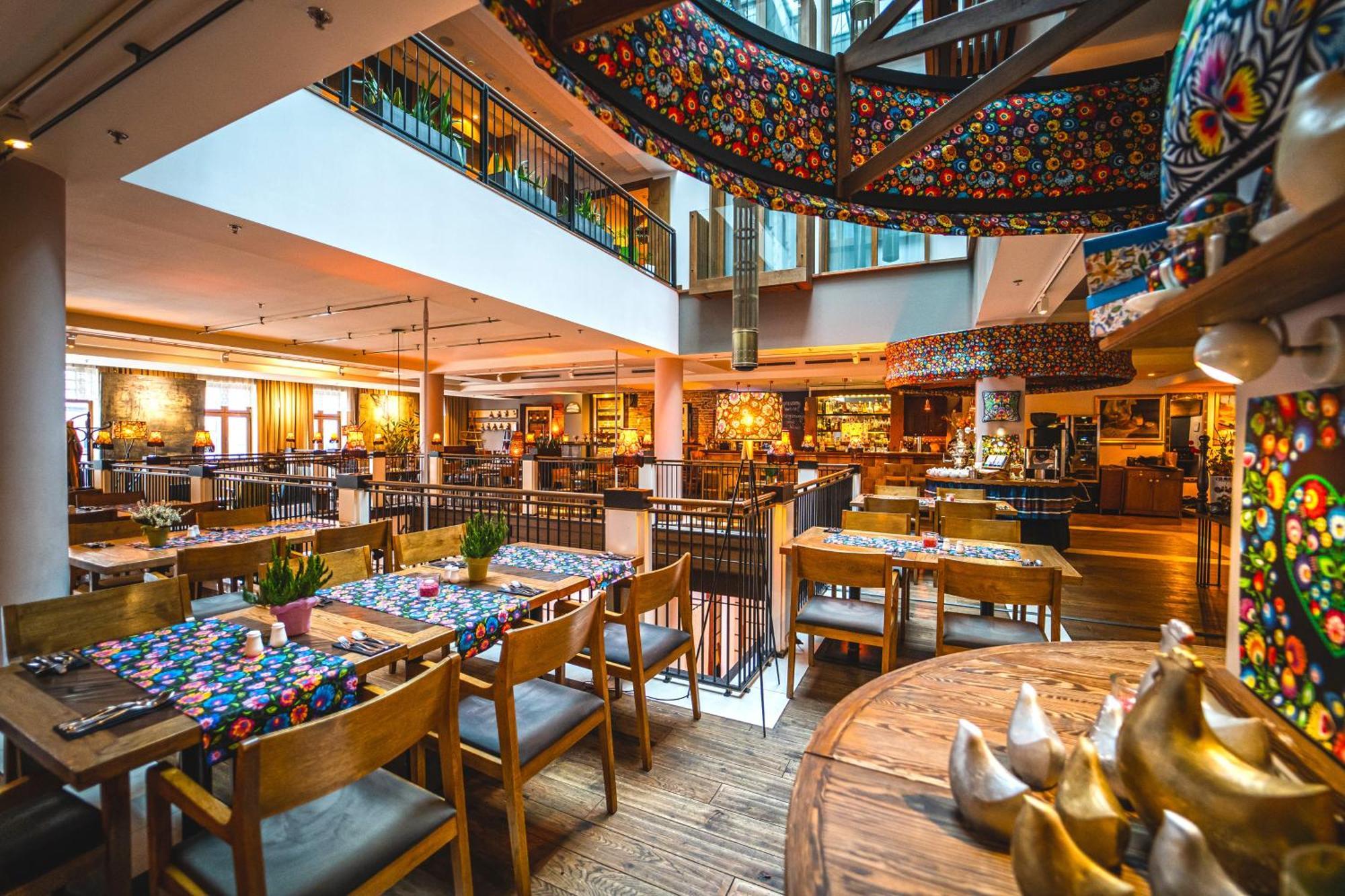 布里斯托尔传统奢华酒店 热舒夫 外观 照片 The restaurant